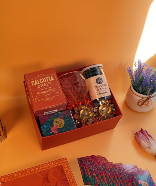 Tea & Treats Festive Box